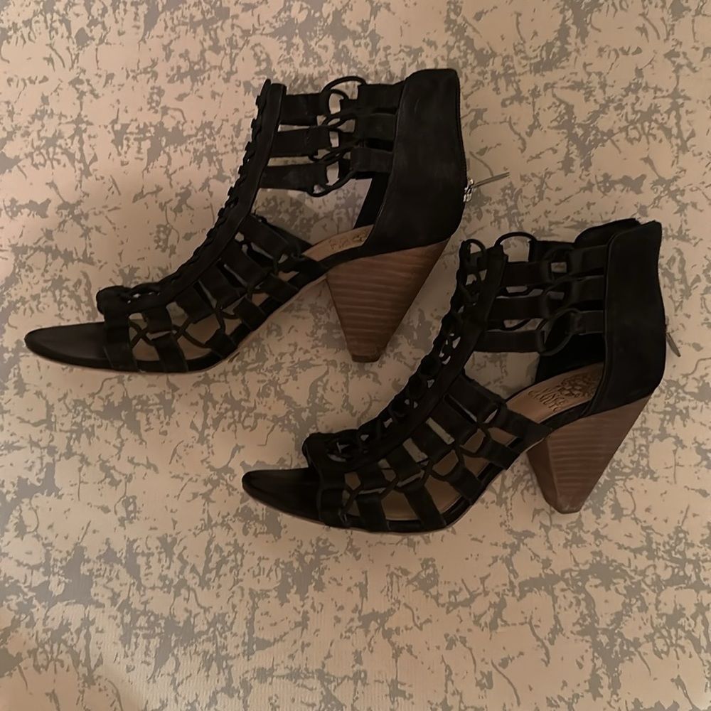 Vince Camuto heels - Picture 3 of 5